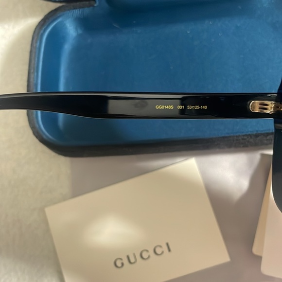 Gucci Sunglasses - Picture 6 of 8